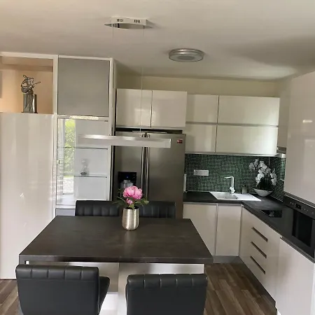 Sun Luxury Apartman Balatonfured